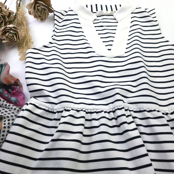Eliza J Black and White Striped Casual Dress - Picture 6 of 12